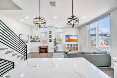 209 Bowers St, Jersey City, NJ 07307 - Photo 20