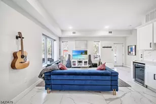 209 Bowers St, Jersey City, NJ 07307 - Photo 24