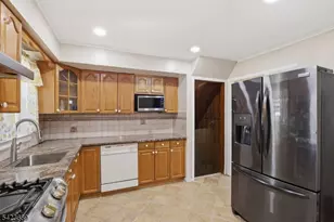 584 Lehigh Ave, Union Township, NJ 07083 - Photo 6