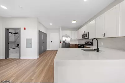 87 Mary St #504, Paterson, NJ 07503 - Photo 4