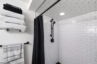 211 Mountain View Rd, Hillsborough Township, NJ 08844 - Photo 34