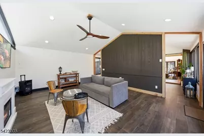 211 Mountain View Rd, Hillsborough Township, NJ 08844 - Photo 10