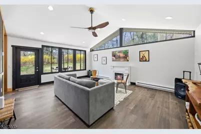 211 Mountain View Rd, Hillsborough Township, NJ 08844 - Photo 8