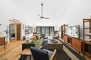 211 Mountain View Rd, Hillsborough Township, NJ 08844 - Photo 4