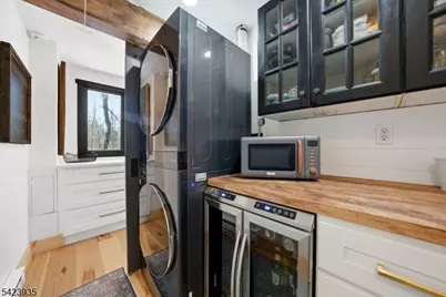 211 Mountain View Rd, Hillsborough Township, NJ 08844 - Photo 16