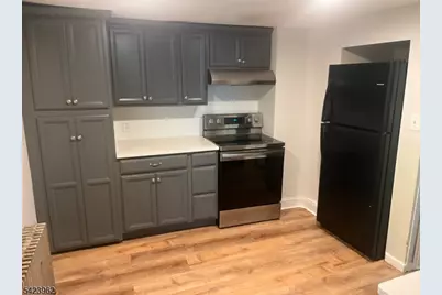 170 Prospect St, Belvidere, NJ 07823 - Photo 1