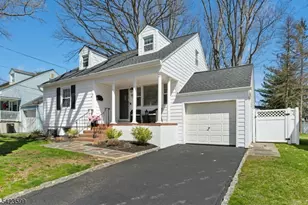 512 Gallows Hill Rd, Cranford Township, NJ 07016 - Photo 2