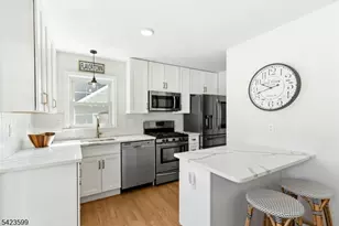 512 Gallows Hill Rd, Cranford Township, NJ 07016 - Photo 10