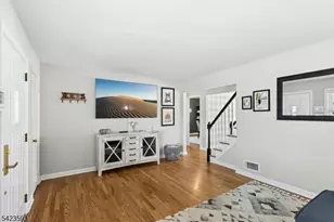 512 Gallows Hill Rd, Cranford Township, NJ 07016 - Photo 6