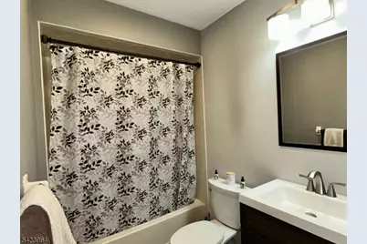 4 Greg Norman Ct #4, Vernon, NJ 07462 - Photo 16