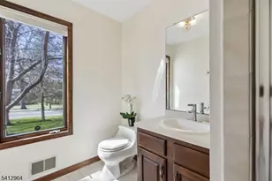 34 Knollcroft Rd, Bernards Township, NJ 07920 - Photo 18