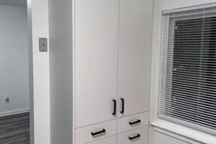 132 Longacre Ct, Hillsborough Township, NJ 08844 - Photo 4