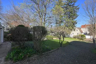 287 Orange Rd, Montclair, NJ 07042 - Photo 32