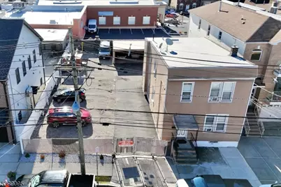 125 Malvern St, Newark, NJ 07105 - Photo 12