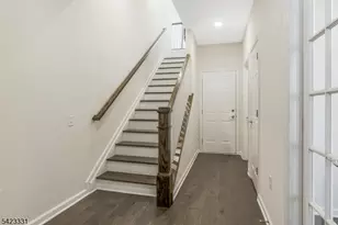 17 Gala Ct, Livingston Twp., NJ 07039 - Photo 4