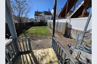 18 Michigan Ave, Paterson, NJ 07503 - Photo 12