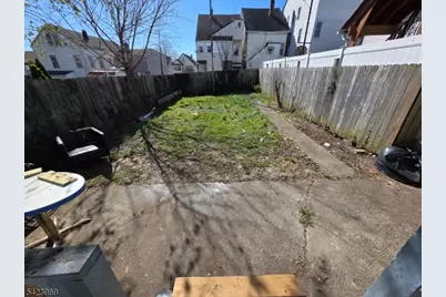 18 Michigan Ave, Paterson, NJ 07503 - Photo 10