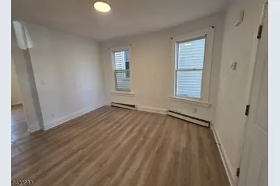 18 Michigan Ave, Paterson, NJ 07503 - Photo 4