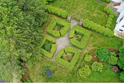 44 Manor Dr, Bernards Township, NJ 07920 - Photo 6