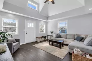 469 Center Ave, Middletown, NJ 07748 - Photo 8