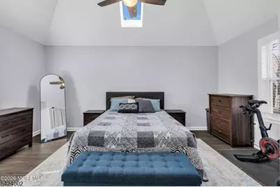 469 Center Ave, Middletown, NJ 07748 - Photo 16