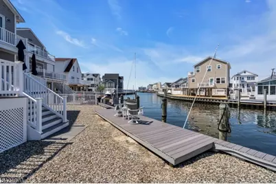 43 Farragut Dr, Brick Twp., NJ 08723 - Photo 38