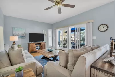 43 Farragut Dr, Brick Twp., NJ 08723 - Photo 16