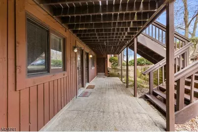 4 Alta Ct #5, Vernon, NJ 07462 - Photo 2