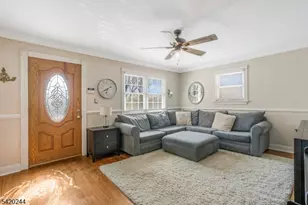 123 Thatchers Hill Rd, Raritan Township, NJ 08822 - Photo 6