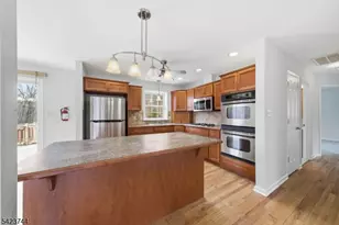 911 Upper Dr, Stillwater Twp., NJ 07860 - Photo 8