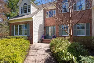 39 Red Oak Way, Montgomery Township, NJ 08502 - Photo 2