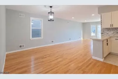 11 Wallis Ave #1, Jersey City, NJ 07306 - Photo 4