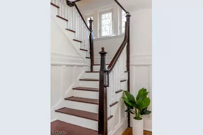 39 Draper Ter, Montclair, NJ 07042 - Photo 6