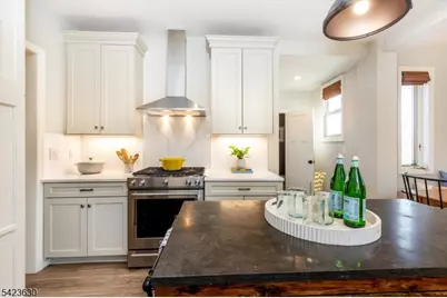 39 Draper Ter, Montclair, NJ 07042 - Photo 22