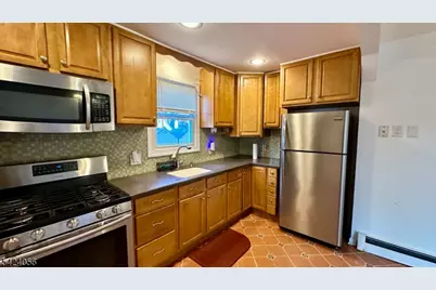 529 Valley Rd #1, Roselle Park, NJ 07204 - Photo 1