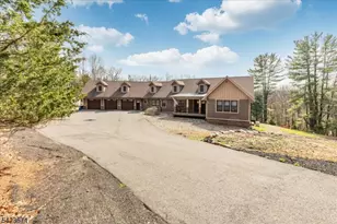 235 Long View Union Grove, Bedminster Township, NJ 07931 - Photo 2