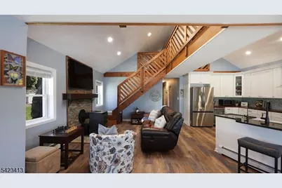 373 Lakeside Blvd, Hopatcong, NJ 07843 - Photo 10