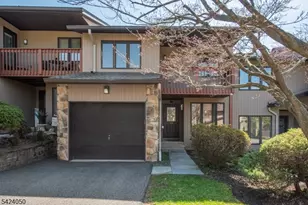 141 Wedgewood Dr18, Woodland Park, NJ 07424 - Photo 1