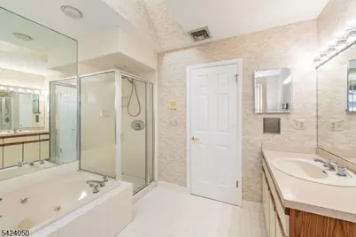 141 Wedgewood Dr18, Woodland Park, NJ 07424 - Photo 12