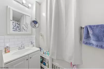 27 Longview St, West Orange Township, NJ 07052 - Photo 12