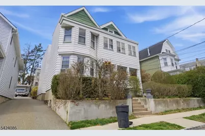 27 Longview St, West Orange Township, NJ 07052 - Photo 2