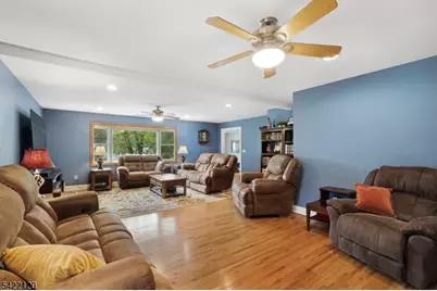 1 W Circuit Dr, Roxbury Township, NJ 07876 - Photo 10