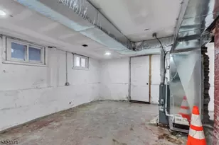 162 S Clinton St, East Orange, NJ 07018 - Photo 22