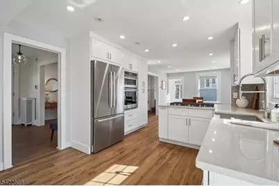 16 Fairview Ave, Summit, NJ 07901 - Photo 6