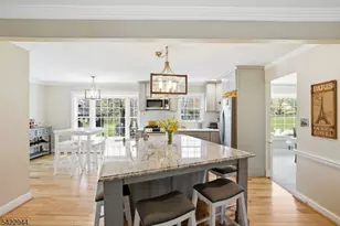 52 Country Squire Way, Branchburg Township, NJ 08876 - Photo 4