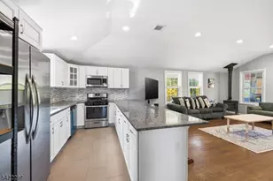 6 Timberwood Ln, Jefferson Township, NJ 07438 - Photo 10