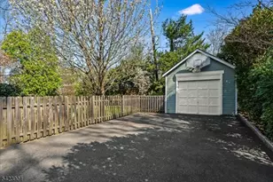 41 Oakwood Ave, Montclair, NJ 07043 - Photo 6