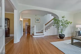 41 Oakwood Ave, Montclair, NJ 07043 - Photo 8