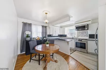 105 N 13th St, Kenilworth, NJ 07033 - Photo 6