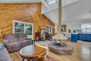 66 Salmon Rd, Roxbury Township, NJ 07850 - Photo 14